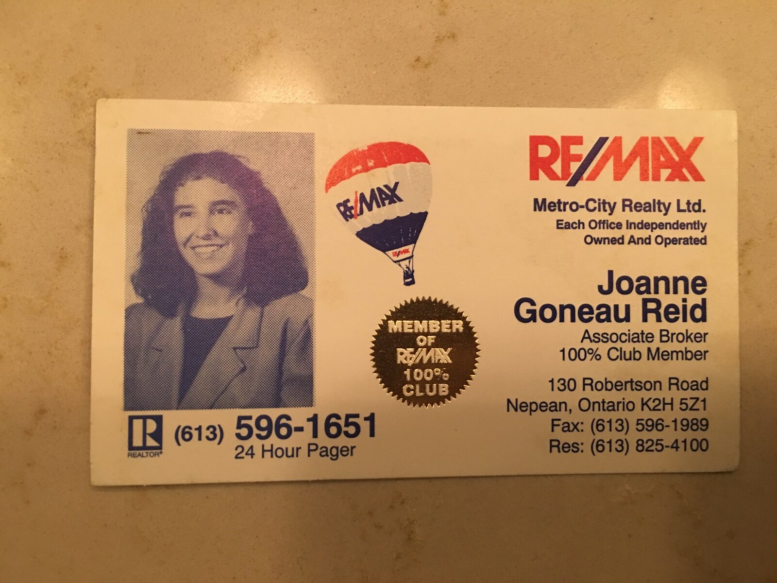 Vintage Joanne Goneau Reid business card from RE/MAX Metro City